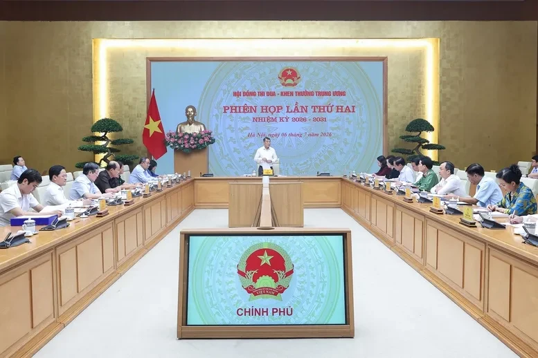 Thủ tướng Lê Minh Hưng: Nghiên cứu xây dựng bộ chỉ số đánh giá thi đua hiện đại Thủ tướng Lê Minh Hưng: Nghiên cứu xây dựng bộ chỉ số đánh giá thi đua hiện đại