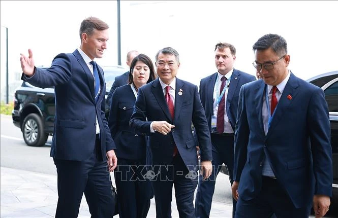 Thủ tướng Lê Minh Hưng phát biểu tại Diễn đàn Doanh nghiệp Nga - ASEAN Thủ tướng Lê Minh Hưng phát biểu tại Diễn đàn Doanh nghiệp Nga - ASEAN