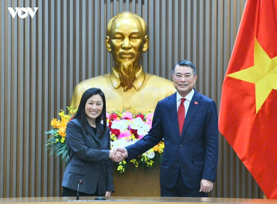 Thủ tướng Lê Minh Hưng tiếp Đại sứ Hoa Kỳ tại Việt Nam Jennifer Wicks Thủ tướng Lê Minh Hưng tiếp Đại sứ Hoa Kỳ tại Việt Nam Jennifer Wicks