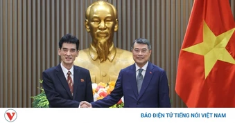 Thủ tướng Lê Minh Hưng tiếp đại sứ Triều Tiên tại Việt Nam