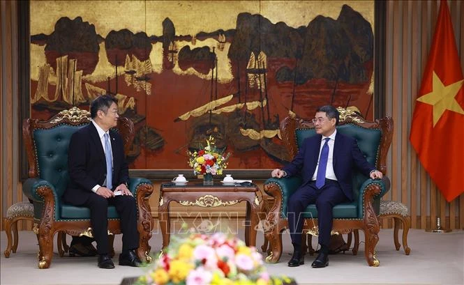 Thủ tướng Lê Minh Hưng tiếp Thống đốc tỉnh Yamanashi (Nhật Bản) Thủ tướng Lê Minh Hưng tiếp Thống đốc tỉnh Yamanashi (Nhật Bản)