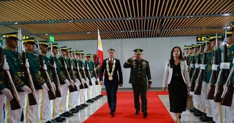 Thủ tướng Lê Minh Hưng tới Cebu dự Hội nghị Cấp cao ASEAN lần thứ 48