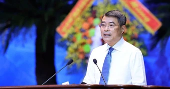 Thủ tướng Lê Minh Hưng trả lời công nhân về chính sách tiền lương