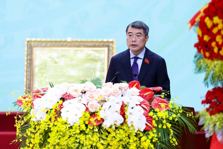 Thủ tướng Lê Minh Hưng trao danh hiệu Anh hùng tặng Công an Hải Phòng Thủ tướng Lê Minh Hưng trao danh hiệu Anh hùng tặng Công an Hải Phòng