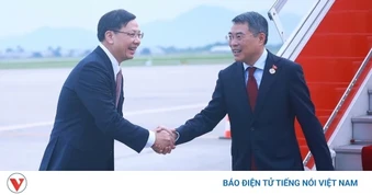 Thủ tướng Lê Minh Hưng về tới Hà Nội, kết thúc tốt đẹp chuyến công tác tại Nga
