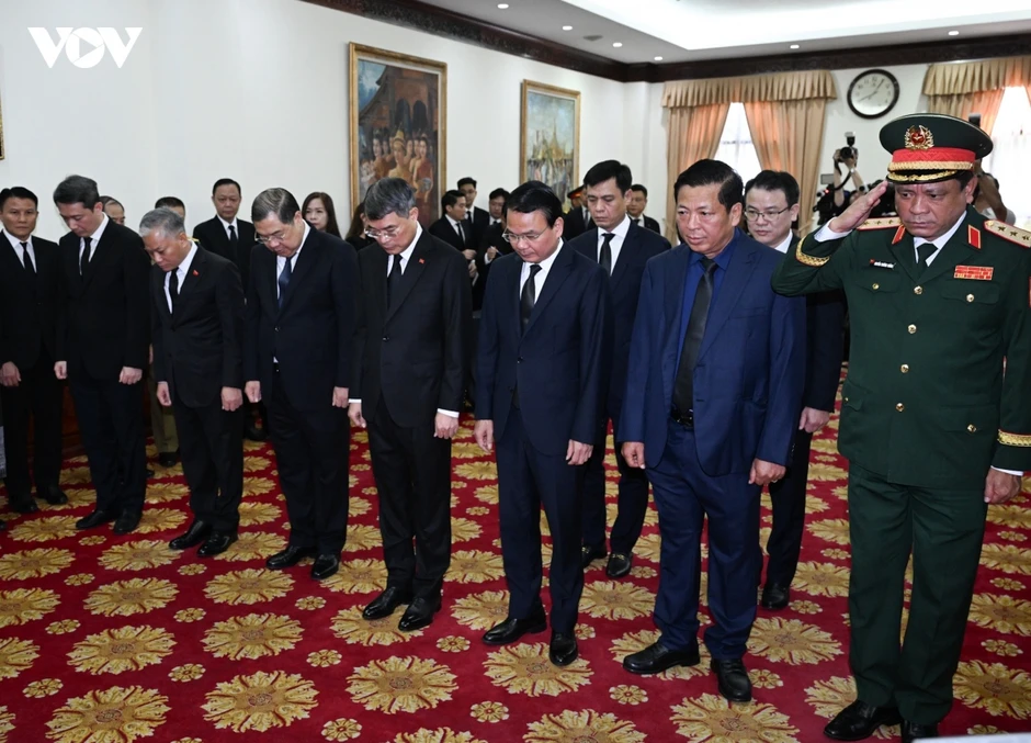 Thủ tướng Lê Minh Hưng viếng đồng chí Saysomphone Phomvihane Thủ tướng Lê Minh Hưng viếng đồng chí Saysomphone Phomvihane