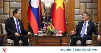 Thủ tướng Lê Minh Hưng: Việt Nam luôn dành ưu tiên cao nhất cho hợp tác với Lào