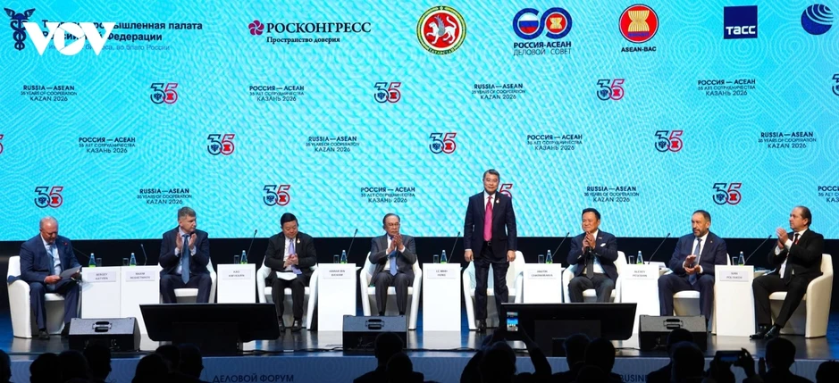 Thủ tướng nêu 3 định hướng hợp tác trọng tâm tại Diễn đàn Doanh nghiệp ASEAN-Nga Thủ tướng nêu 3 định hướng hợp tác trọng tâm tại Diễn đàn Doanh nghiệp ASEAN-Nga