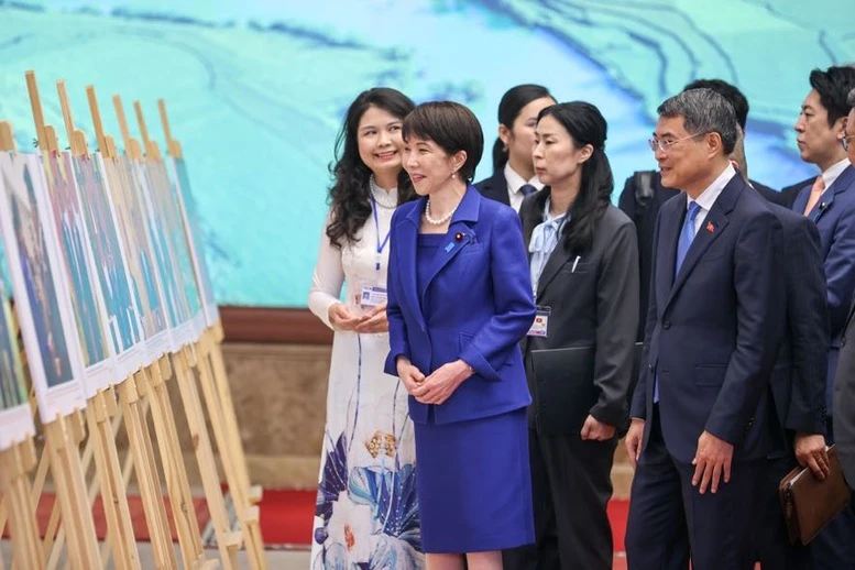 Thủ tướng Nhật Bản: Như rồng bay lên, Việt Nam đang phát triển với tốc độ hết sức ấn tượng Thủ tướng Nhật Bản: Như rồng bay lên, Việt Nam đang phát triển với tốc độ hết sức ấn tượng