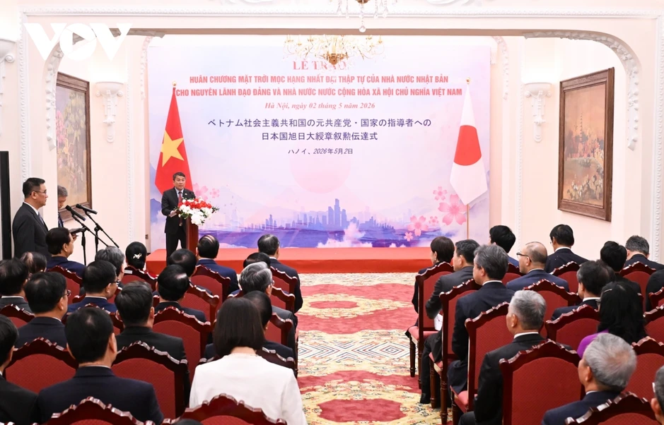 Thủ tướng Nhật Bản trao Huân chương Mặt trời mọc tặng nguyên lãnh đạo Việt Nam Thủ tướng Nhật Bản trao Huân chương Mặt trời mọc tặng nguyên lãnh đạo Việt Nam