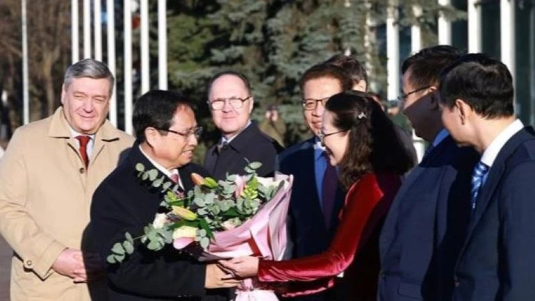 Thủ tướng Phạm Minh Chính đến Moscow bắt đầu chuyến thăm chính thức Liên bang Nga