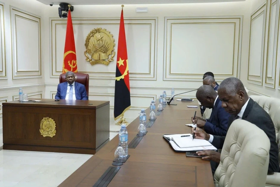 Thủ tướng Phạm Minh Chính điện đàm với Tổng thống Cộng hòa Angola Thủ tướng Phạm Minh Chính điện đàm với Tổng thống Cộng hòa Angola