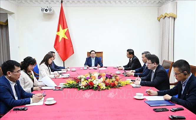 Thủ tướng Phạm Minh Chính điện đàm với Tổng thống UAE Thủ tướng Phạm Minh Chính điện đàm với Tổng thống UAE