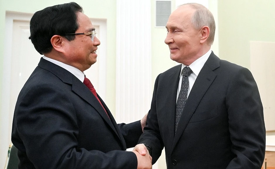 Thủ tướng Phạm Minh Chính hội kiến Tổng thống Nga Vladimir Putin