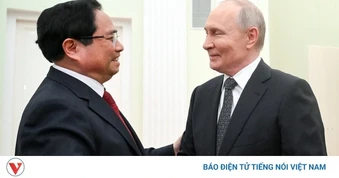 Thủ tướng Phạm Minh Chính hội kiến Tổng thống Nga Vladimir Putin
