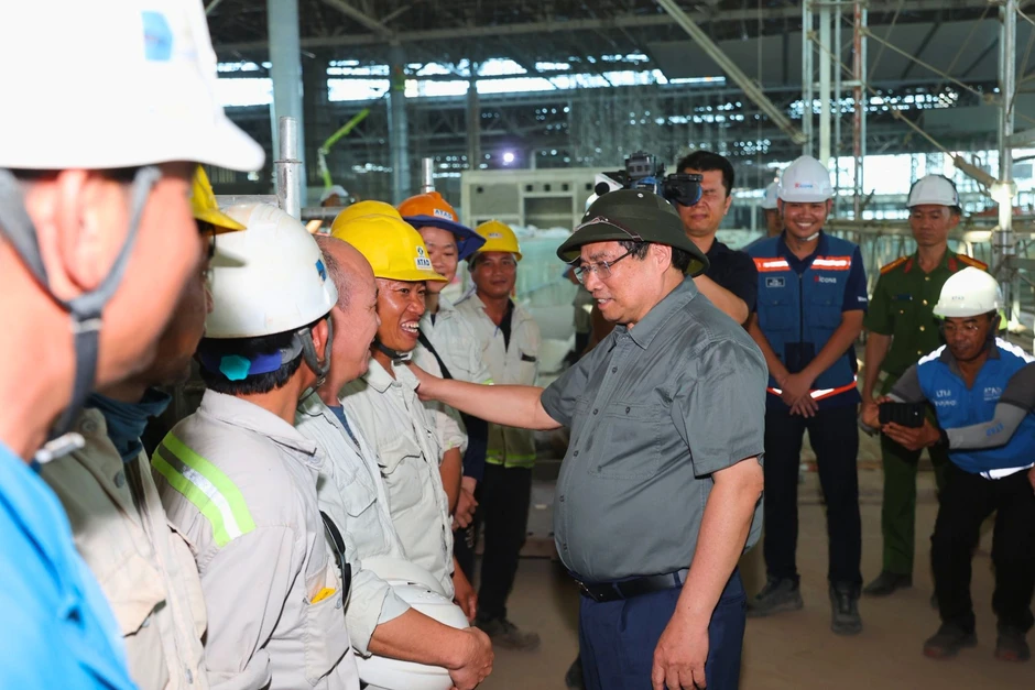 Thủ tướng Phạm Minh Chính kiểm tra chất lượng, tiến độ thi công sân bay Long Thành Thủ tướng Phạm Minh Chính kiểm tra chất lượng, tiến độ thi công sân bay Long Thành