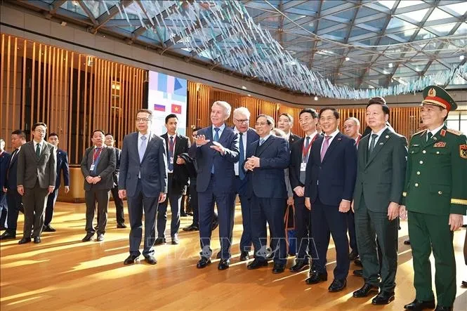 Thủ tướng Phạm Minh Chính làm việc, thúc đẩy các dự án khí LNG với Nga Thủ tướng Phạm Minh Chính làm việc, thúc đẩy các dự án khí LNG với Nga
