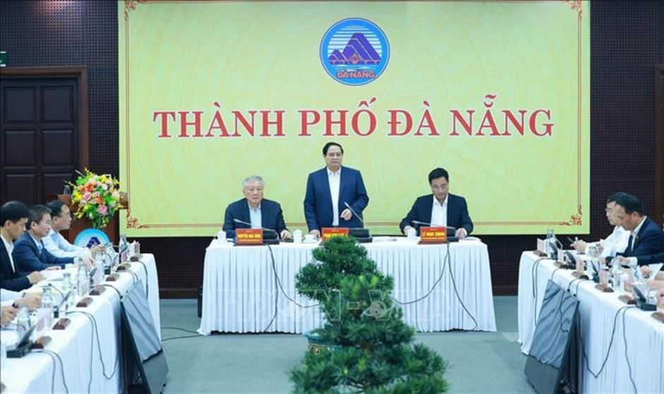 Thủ tướng Phạm Minh Chính làm việc với Ban Thường vụ Thành ủy Đà Nẵng Thủ tướng Phạm Minh Chính làm việc với Ban Thường vụ Thành ủy Đà Nẵng