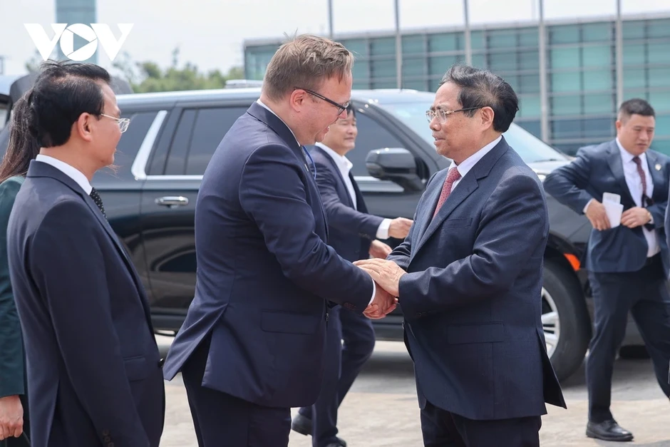 Thủ tướng Phạm Minh Chính rời Hà Nội thăm chính thức Liên bang Nga Thủ tướng Phạm Minh Chính rời Hà Nội thăm chính thức Liên bang Nga