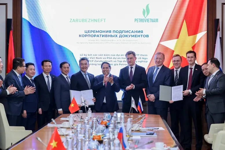 Thủ tướng Phạm Minh Chính thăm, làm việc với đối tác hàng đầu của Việt Nam về dầu khí Thủ tướng Phạm Minh Chính thăm, làm việc với đối tác hàng đầu của Việt Nam về dầu khí