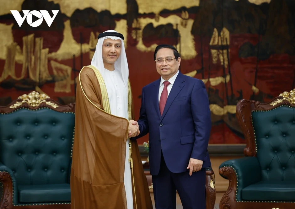 Thủ tướng Phạm Minh Chính tiếp Đại sứ các Tiểu vương quốc Ả Rập Thống nhất Thủ tướng Phạm Minh Chính tiếp Đại sứ các Tiểu vương quốc Ả Rập Thống nhất