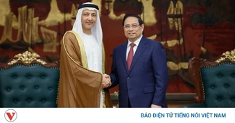 Thủ tướng Phạm Minh Chính tiếp Đại sứ các Tiểu vương quốc Ả Rập Thống nhất