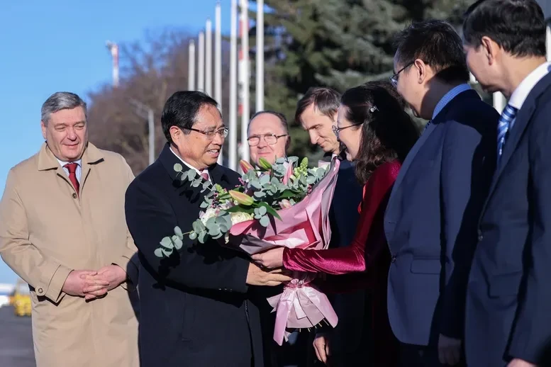 Thủ tướng Phạm Minh Chính tới Thủ đô Moscow, bắt đầu thăm chính thức Liên bang Nga Thủ tướng Phạm Minh Chính tới Thủ đô Moscow, bắt đầu thăm chính thức Liên bang Nga