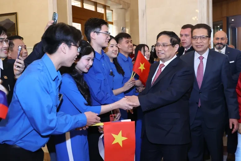Thủ tướng Phạm Minh Chính tới Thủ đô Moscow, bắt đầu thăm chính thức Liên bang Nga Thủ tướng Phạm Minh Chính tới Thủ đô Moscow, bắt đầu thăm chính thức Liên bang Nga