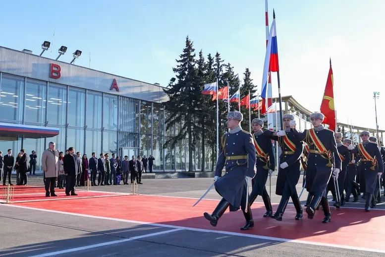 Thủ tướng Phạm Minh Chính tới Thủ đô Moscow, bắt đầu thăm chính thức Liên bang Nga Thủ tướng Phạm Minh Chính tới Thủ đô Moscow, bắt đầu thăm chính thức Liên bang Nga