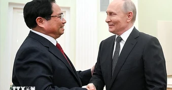 Thủ tướng Phạm Minh Chính, Tổng thống Nga Vladimir Putin