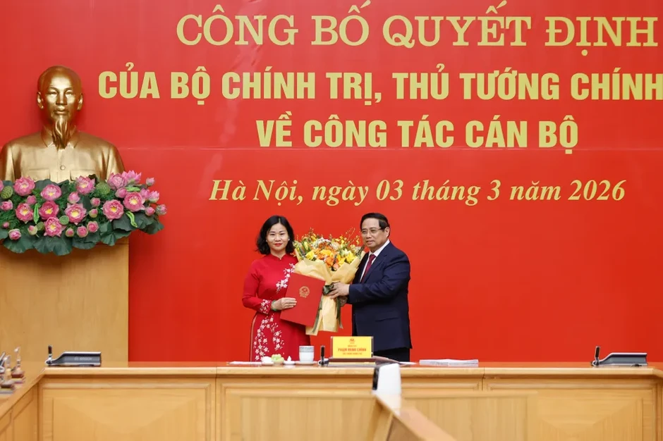 Thủ tướng Phạm Minh Chính trao các quyết định nhân sự Thủ tướng Phạm Minh Chính trao các quyết định nhân sự
