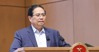 Thủ tướng: Phấn đấu phủ sóng 5G trên toàn quốc