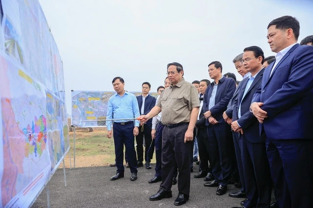 Thủ tướng: Phát triển khu thương mại tự do tại sân bay Gia Bình