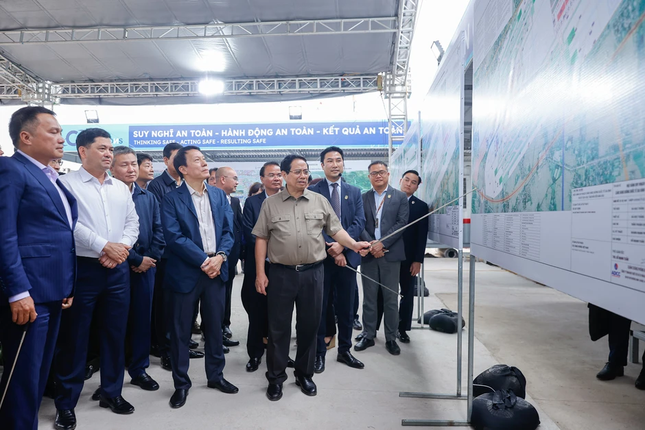 Thủ tướng: Phát triển kinh tế hàng không, khu thương mại tự do thế hệ mới tại sân bay Gia Bình