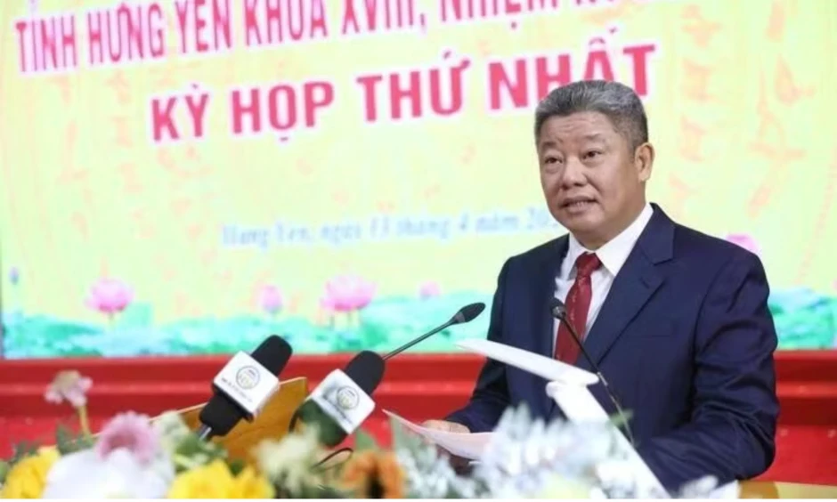 Thủ tướng phê chuẩn kết quả bầu chủ tịch và 5 phó chủ tịch tỉnh Hưng Yên Thủ tướng phê chuẩn kết quả bầu chủ tịch và 5 phó chủ tịch tỉnh Hưng Yên