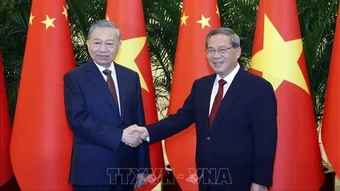 Thủ tướng Quốc vụ viện Lý Cường: Ủng hộ Việt Nam tham gia chuỗi hoạt động "Chia sẻ thị trường lớn - Xuất khẩu Trung Quốc"