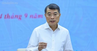 Thủ tướng: "Lương cán bộ không thể cào bằng, kể cả phụ cấp"