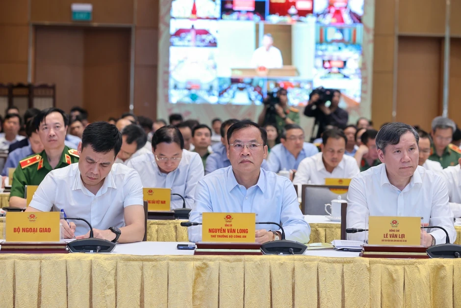 Thủ tướng: "Nhà nước kiến tạo thể chế nhưng không làm thay" Thủ tướng: "Nhà nước kiến tạo thể chế nhưng không làm thay"