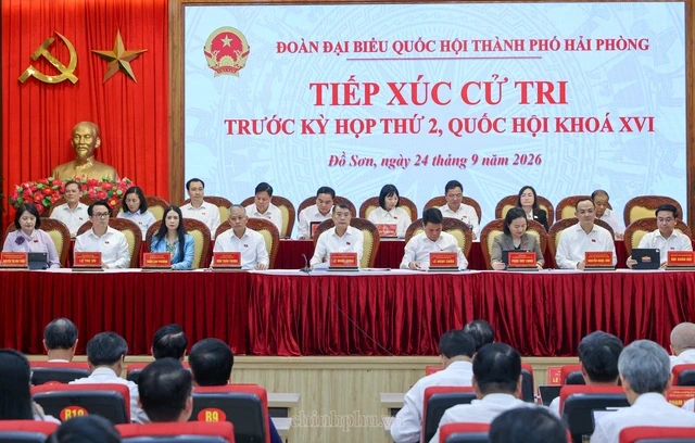 Thủ tướng: Sửa luật để kiểm soát giá đất, góp phần điều tiết giá nhà Thủ tướng: Sửa luật để kiểm soát giá đất, góp phần điều tiết giá nhà