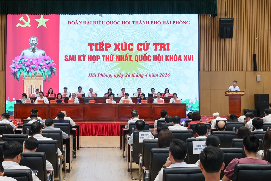 Thủ tướng: Tạo môi trường kinh doanh minh bạch, giảm chi phí cho người dân Thủ tướng: Tạo môi trường kinh doanh minh bạch, giảm chi phí cho người dân