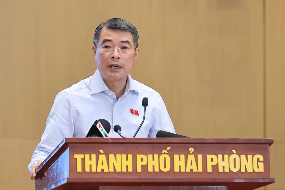 Thủ tướng: Tạo môi trường kinh doanh minh bạch, giảm chi phí cho người dân Thủ tướng: Tạo môi trường kinh doanh minh bạch, giảm chi phí cho người dân