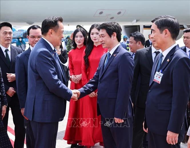 Thủ tướng Thái Lan đến Hà Nội, bắt đầu thăm chính thức Việt Nam và dự AFF 2026 Thủ tướng Thái Lan đến Hà Nội, bắt đầu thăm chính thức Việt Nam và dự AFF 2026