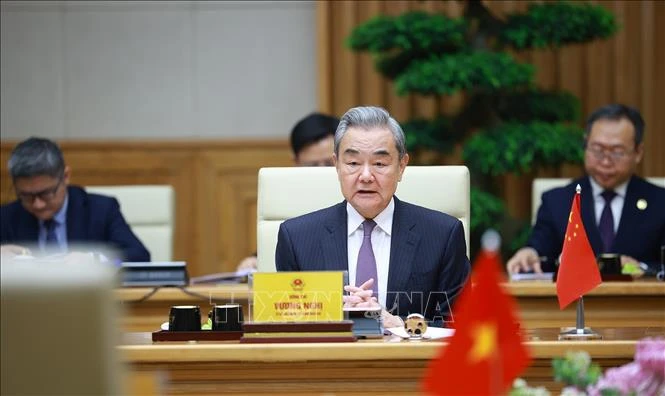 Thủ tướng tiếp các Bộ trưởng Ngoại giao, Quốc phòng và Công an Trung Quốc Thủ tướng tiếp các Bộ trưởng Ngoại giao, Quốc phòng và Công an Trung Quốc