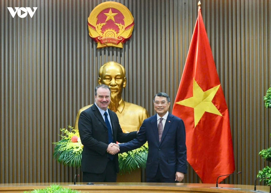 Thủ tướng tiếp Phó Đại diện Thương mại Hoa Kỳ, Đại sứ Rick Switzer Thủ tướng tiếp Phó Đại diện Thương mại Hoa Kỳ, Đại sứ Rick Switzer