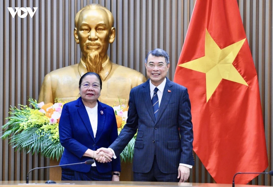 Thủ tướng tiếp Trưởng Ban Tổ chức Trung ương Đảng Nhân dân Cách mạng Lào Thủ tướng tiếp Trưởng Ban Tổ chức Trung ương Đảng Nhân dân Cách mạng Lào
