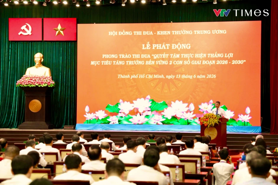 Thủ tướng: TP Hồ Chí Minh tiếp tục phát huy vai trò đầu tàu kinh tế, chủ động tháo gỡ các điểm nghẽn Thủ tướng: TP Hồ Chí Minh tiếp tục phát huy vai trò đầu tàu kinh tế, chủ động tháo gỡ các điểm nghẽn