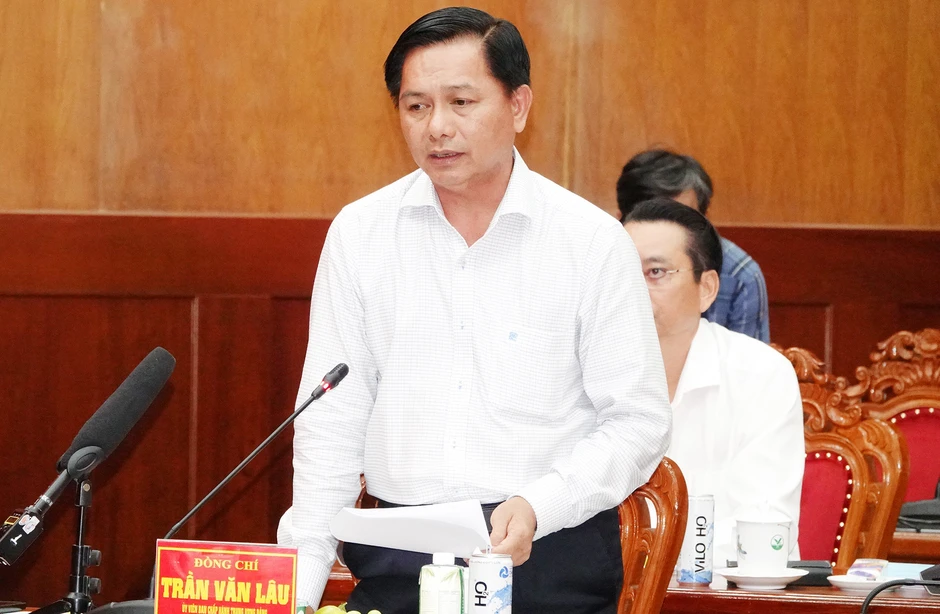 Thủ tướng: Trung ương nhất quán công tác cán bộ 'có vào, có ra, có lên, có xuống' Thủ tướng: Trung ương nhất quán công tác cán bộ 'có vào, có ra, có lên, có xuống'