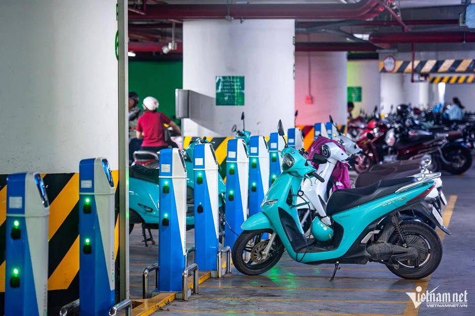 Thủ tướng yêu cầu phát triển trạm sạc, đổi pin xe điện tại chung cư Thủ tướng yêu cầu phát triển trạm sạc, đổi pin xe điện tại chung cư