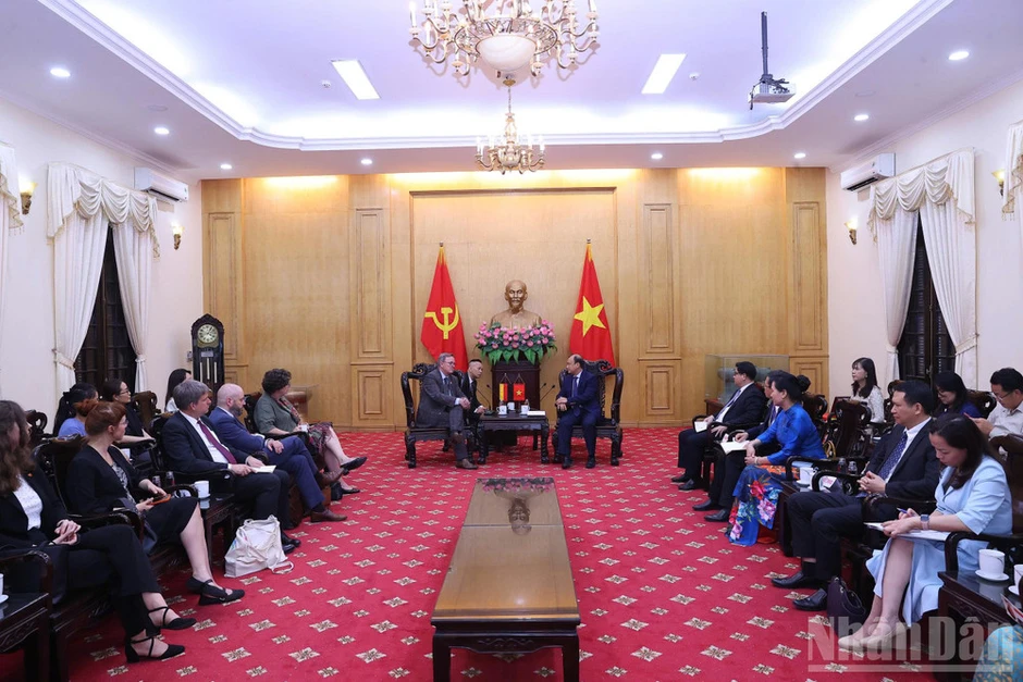 Thúc đẩy các định hướng hợp tác thực chất Việt Nam-Đức Thúc đẩy các định hướng hợp tác thực chất Việt Nam-Đức