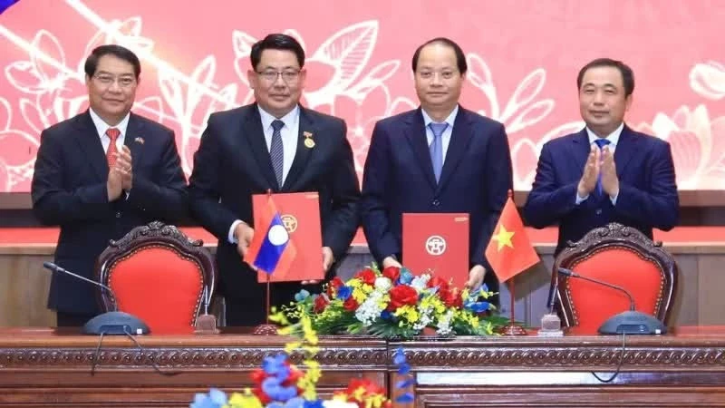 Thúc đẩy hợp tác thực chất giữa Thủ đô Hà Nội và Thủ đô Viêng Chăn Thúc đẩy hợp tác thực chất giữa Thủ đô Hà Nội và Thủ đô Viêng Chăn